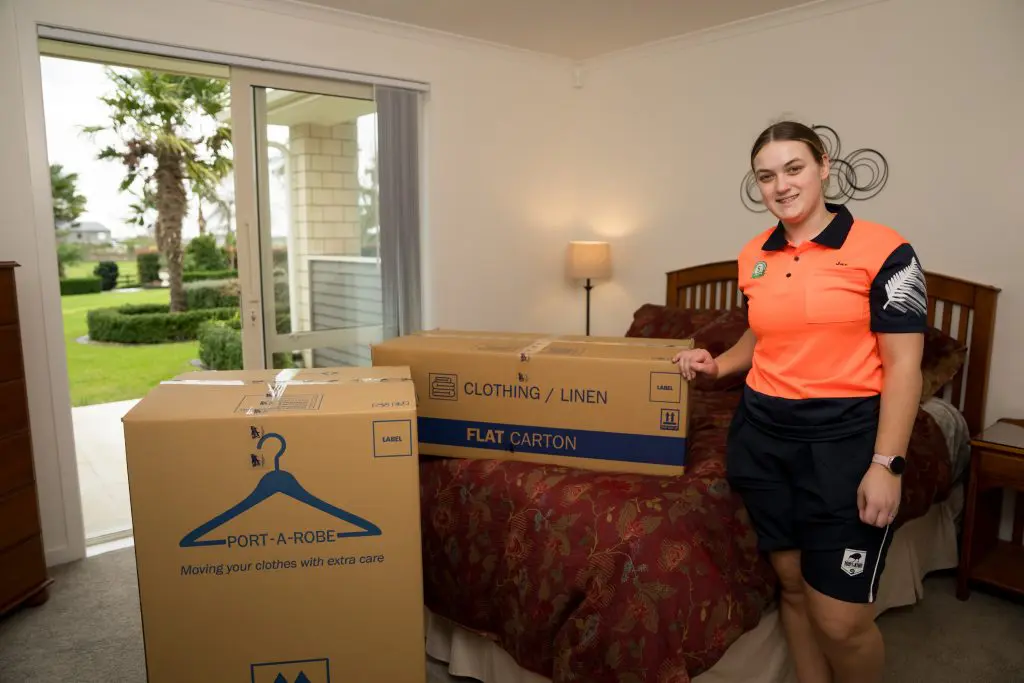 Special Considerations for Fragile and High-Value Items: Wellington to Auckland Moves 1 THE.MOVING.CO 09256