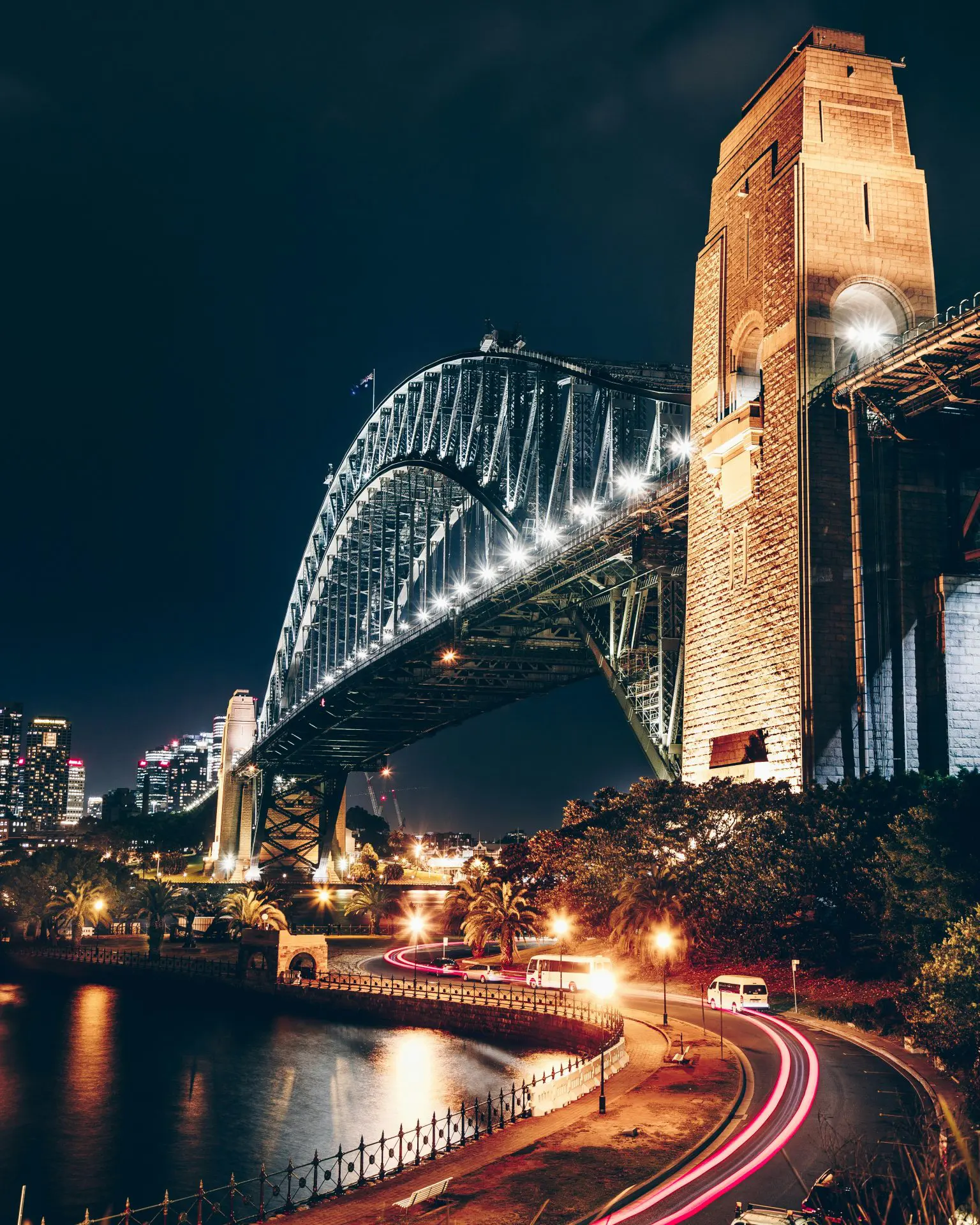 christopher burns FUh6nK3s0po unsplash 1